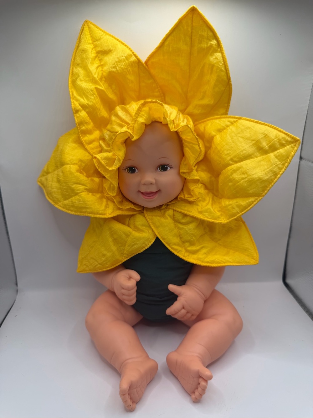 1998 Anne Geddes Daffodil Flower Baby Doll Collectible Plush